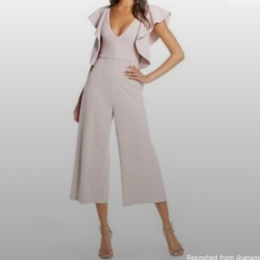 Mark And James Badgley Mischa Cropped Leg Pant Suit Size‎ 4 NWOT